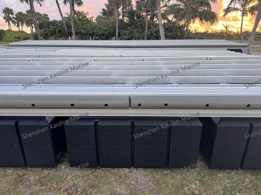 Customizable Size Corrosion Resistant LLDPE Floating Dock with 5mm Shell Thickness for Marina and Pontoon
